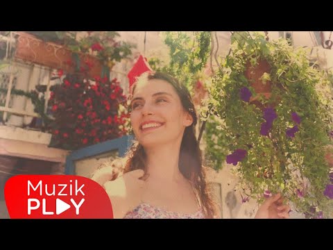 Çağrı Çığ Sığırcı - O Yaz Gecesinde (Official Video)
