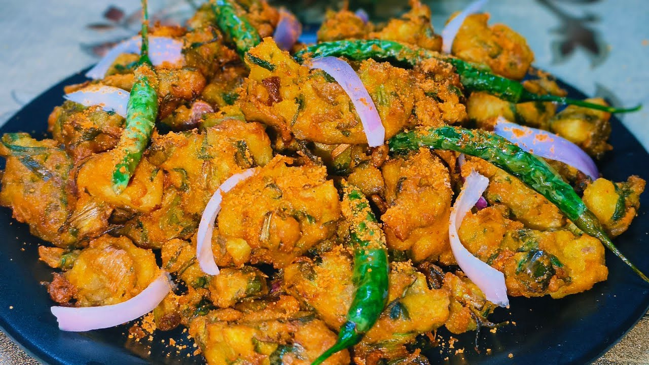 झटपट बनने वाले हरे प्याज़ के कुरकुरे पकौड़े | Perfect Tea-Time Pakode ☕😋 @Sangita_kitchen_vlog 