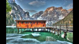 Oo Paadum Njaneshuvinu