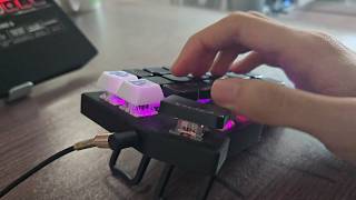 Typing demonstration with corne custom layout (1 minute tests)