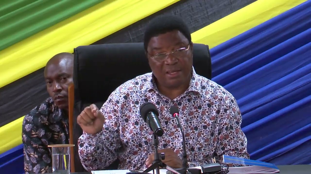 WAZIRI MKUU AKUTANA NA UOZO MWINGINE BUTIAMA KAMA WA BUNDA...