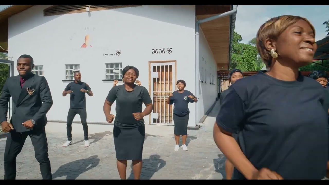 YESU MOKONZI BY LA COLOMBE CHOIR