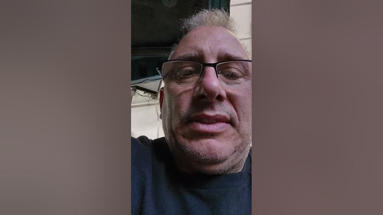 Why is your engine oil black after fresh oil change. Gasoline engines