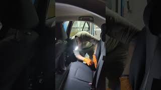 Straightening a Car after an Accident - Car Service - Servicio de auto Valencia