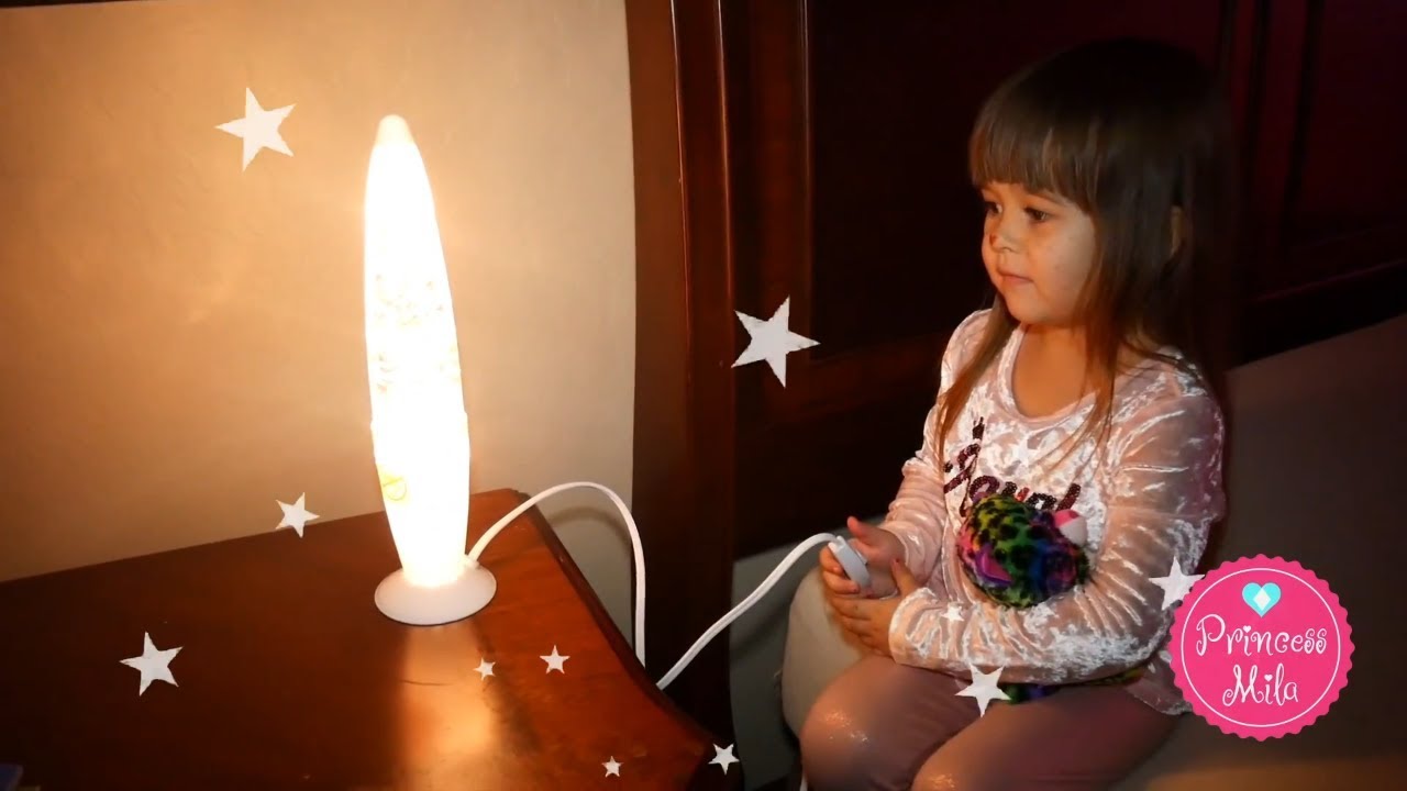 Принцесса Мила Распаковывает Лук и Лава Лампу! / Princess Mila & Lava Lamp Unboxing! YouTube