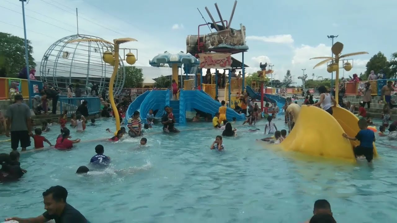 Wisata Kolam Renang keraton Babat Lamongan- Rame sekali Silakan berkunjung ...