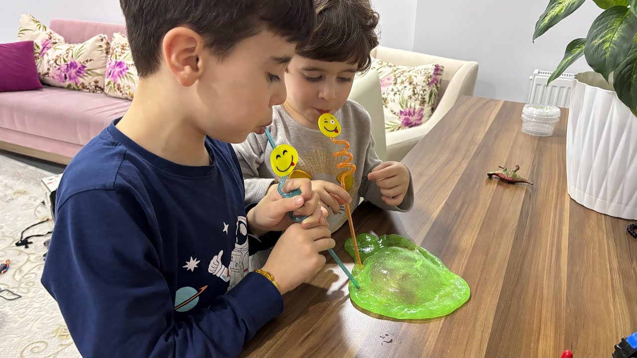 Slimeden balonlar yaptık/nasıl şişti inanamadık/eğlenceli heyecanlı maceralı çocuk videosu hosgeldin
