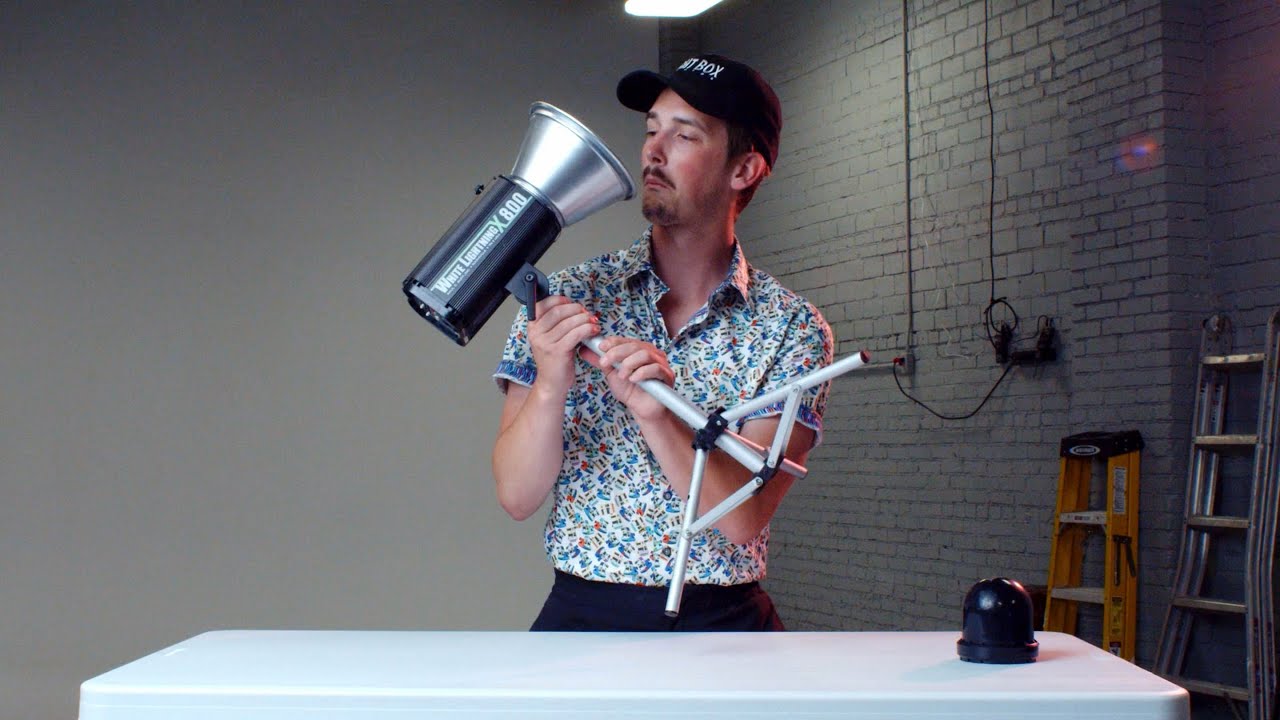 How To Use The Strobes In The Light Box // Paul C Buff White Lighting