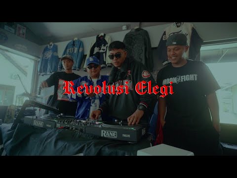 MOONAFIGHT - REVOLUSI ELEGI (Official Music Video)