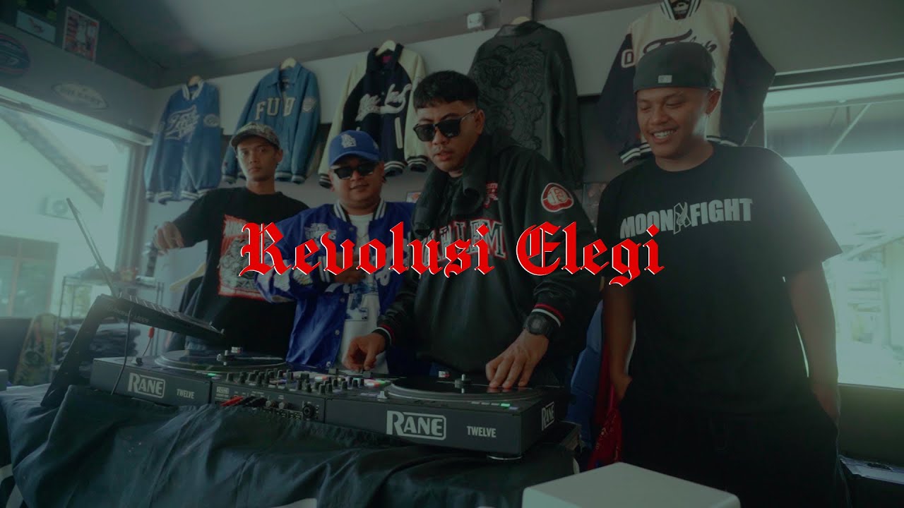 MOONAFIGHT - REVOLUSI ELEGI (Official Music Video)