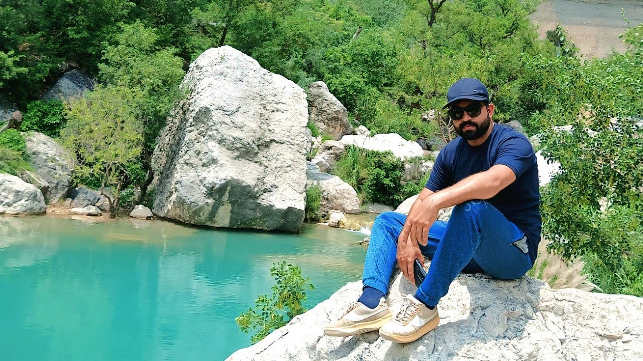 Kallar Kahar Mn Chupiii Sb Sy Bhtreen Jgha/@Ak entertainment