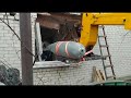 Ogromny niewybuch w domu. Nagranie z wyciągania rosyjskiej bomby w Czernihowie