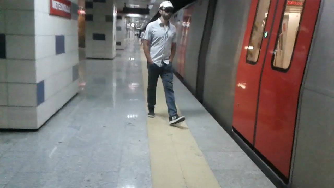 Fatih köprüsü Adliye arası metro yolculuğu Videosu.Hat M4 Şehitler 15 temmuz Kızılay