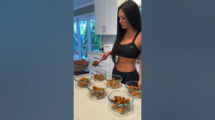 best day of the week 🤭 #mealprep #mealprepideas #asmr #gymmotivation thumbnail