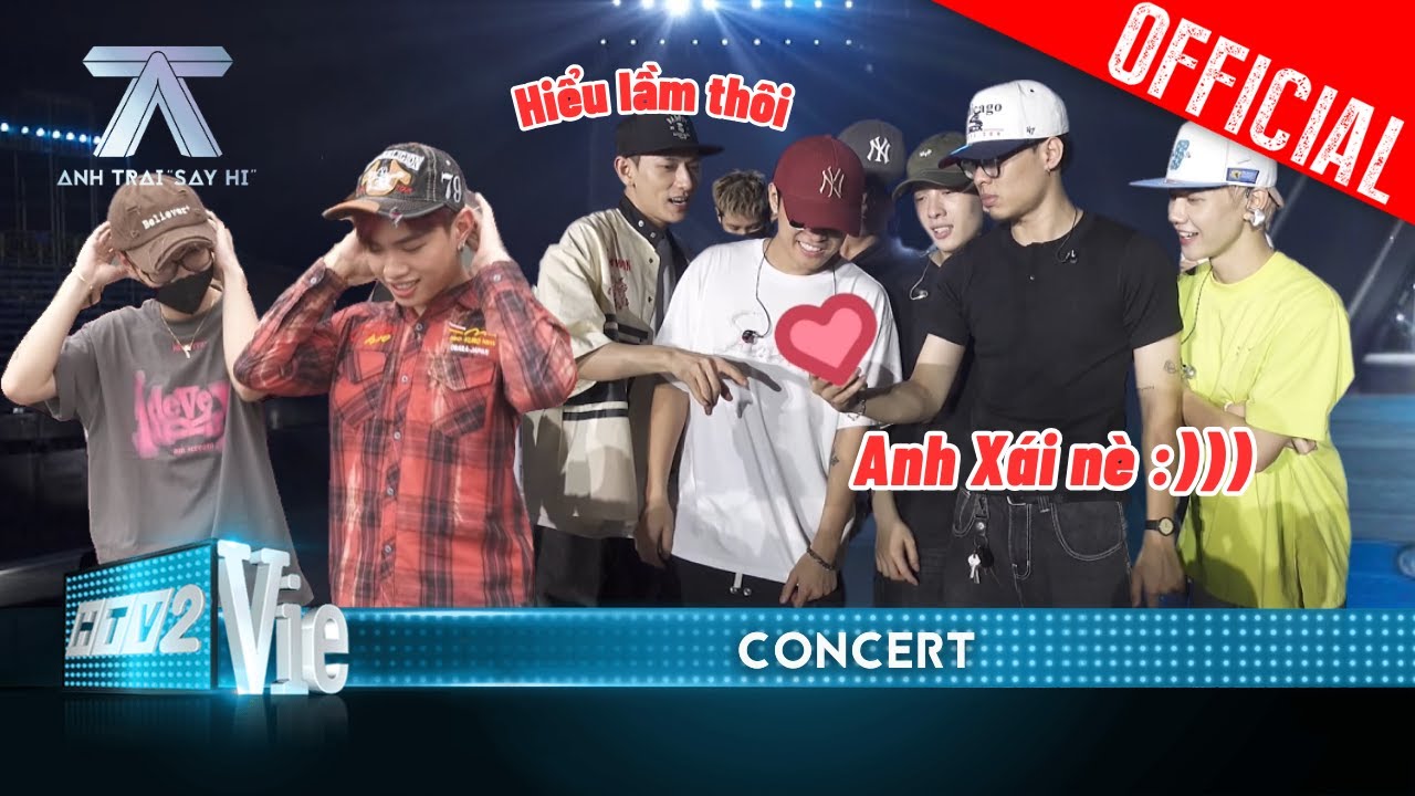 [BTS] Quang Hùng nín cười vì giao diện Pháp Kiều, anh trai cười chảy nước mắt với poster của anh Xái