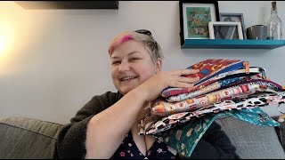 Flosstube #24 - seven (yes, SEVEN) FFOs, WIP progress and how I hand dyed my #cabininthewoods fabric
