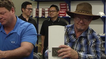 Weiser SmartKey Deadbolt - Lock picking, bumping and force attack challenge (French Video)