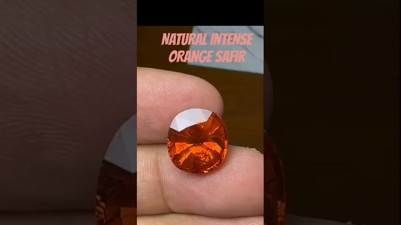 NATURAL INTENSE ORANGE SAFIR WEIGHT 10.97 CRT