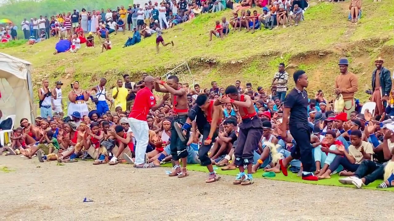 Ingoma yokukhulisa amagoso lapha e17