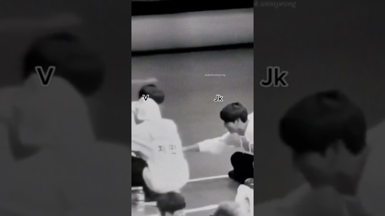 Jungkook es muy posesivo😏como le jala al tae😂😅