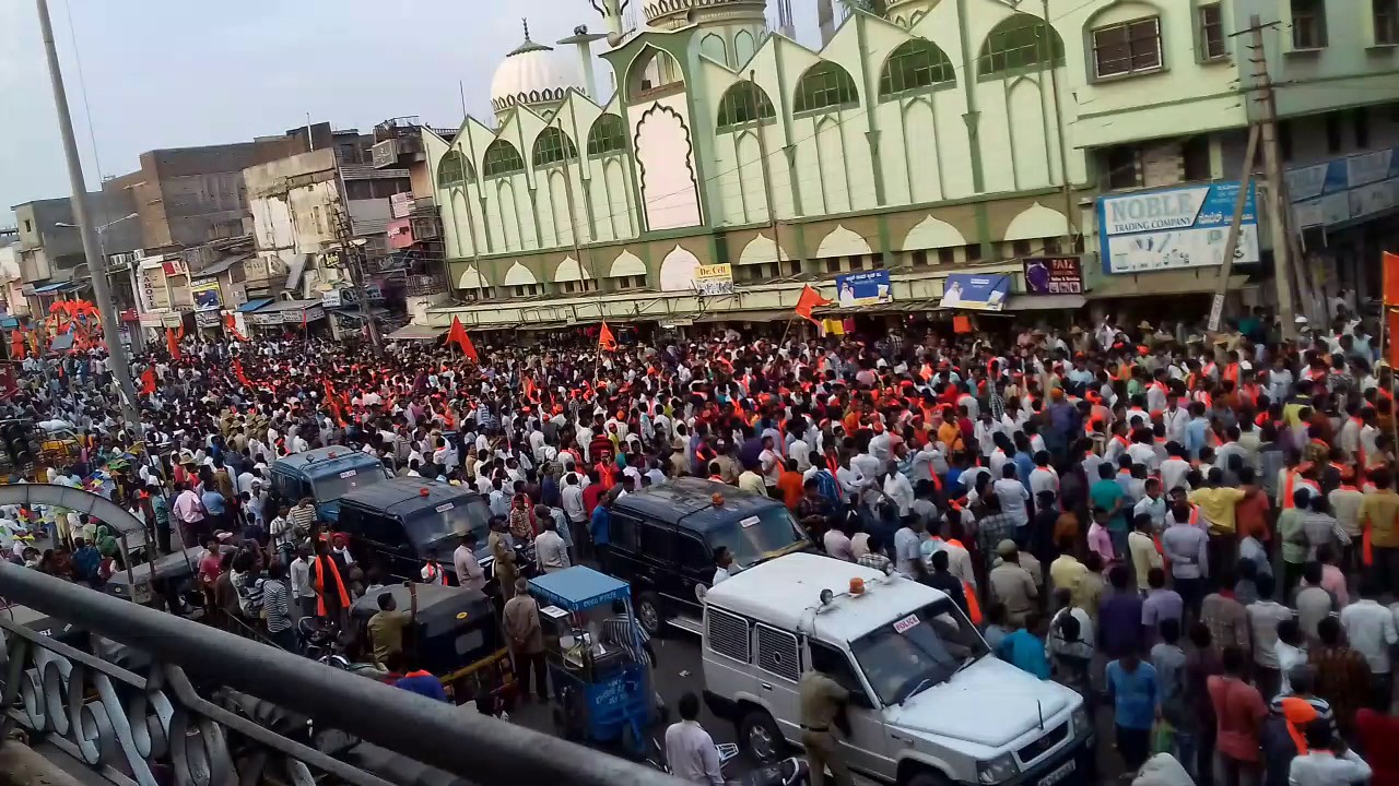 Ram navami usthav 17 gulbarga, when dj stop the song at market
