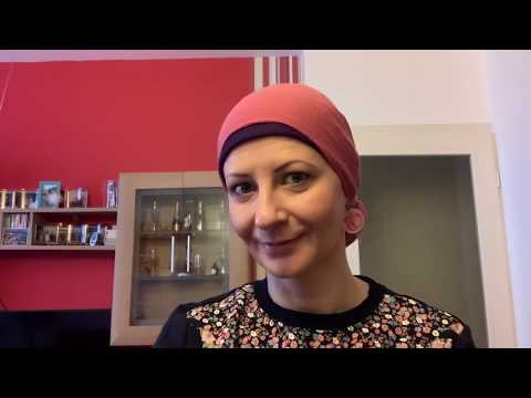 Videó: 3 módja a fejkendő megkötésének