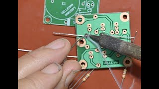 C.K. builds a Shaking Dice kit from Velleman/Whadda