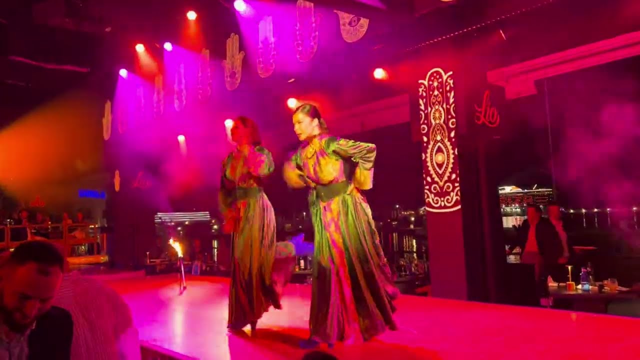 Lío Ibiza - Fire and Boots