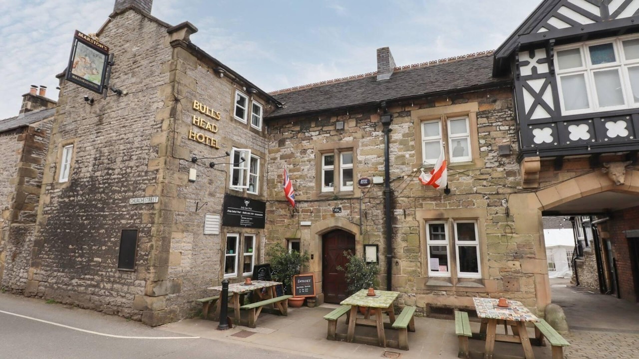 Mulberry Cottage, Bakewell, United Kingdom | Travel With Kiara