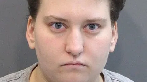 Woman huffing gas caused apartment fire - Victoria...