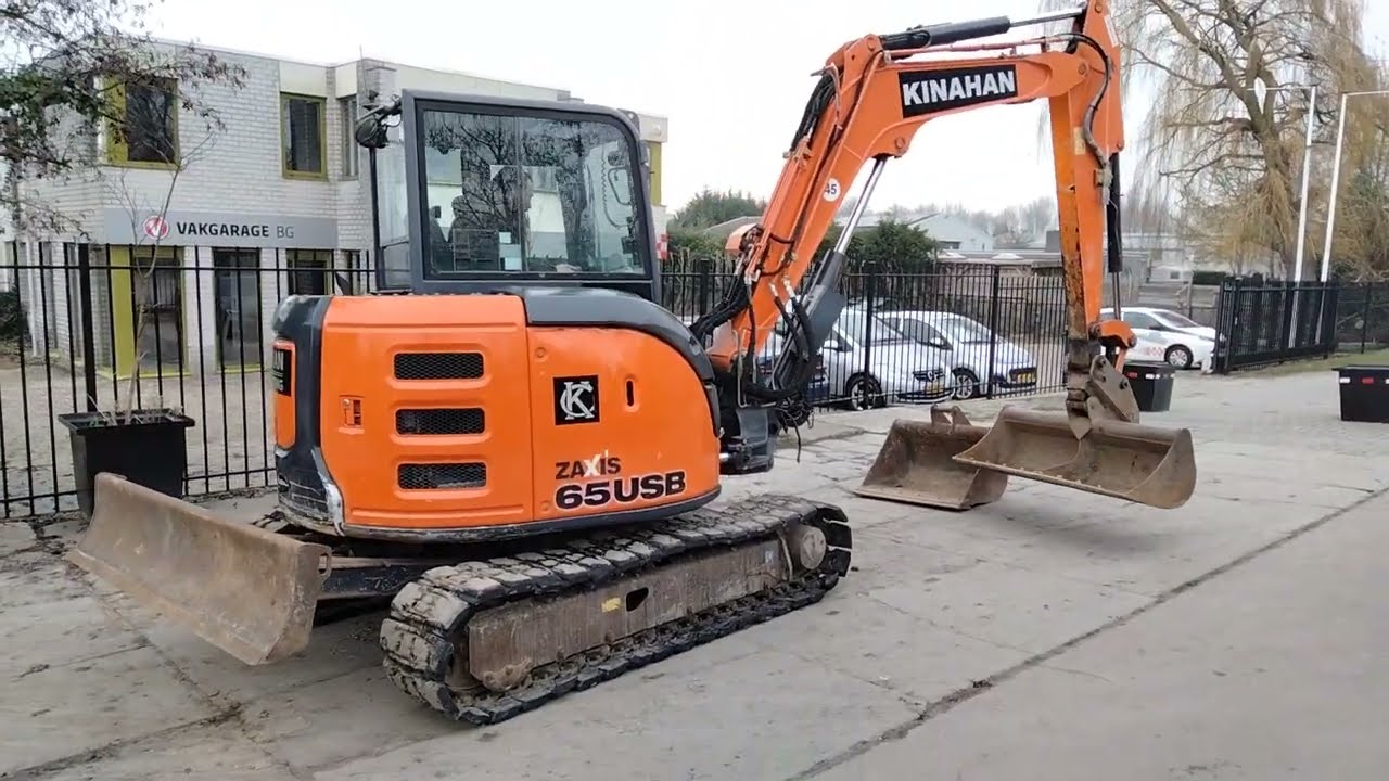 Hitachi ZX65USB 5A CLR, bj 2014, 7 093 uur - YouTube