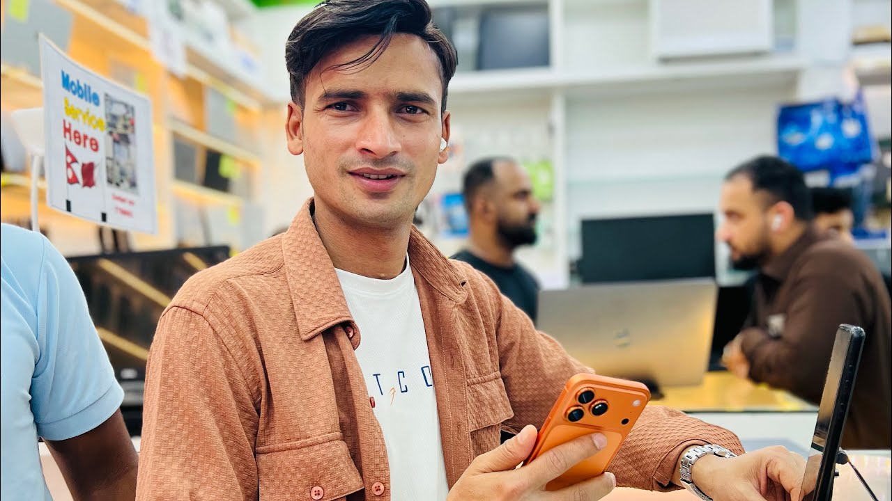 Iphone 17 Pro Max in My hand /Ammu Nepal 🇳🇵 in Qatar 🇶🇦 