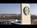 Starbucks выбрал самую лучшую локацию в Мускате. Вид на океан из знаменитой кофейни😍☕🍮