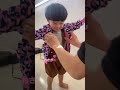 姉からのおさがりが嬉しい２歳児