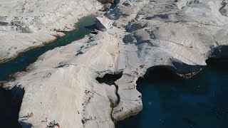Travel Guide ΣΑΡΑΚΗΝΙΚΟ Μήλος | Milos island