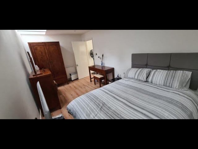 Lovely furnished Xlarge room in village setting. Main Photo