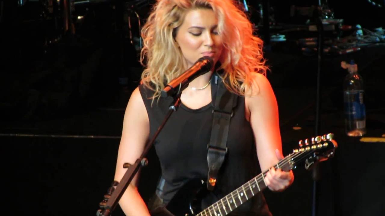 Should've Been Us (Encore) - Tori Kelly Live @ Fox Theater Oakland, CA 5-19-16