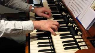 Video thumbnail of "Blues In F (on the Hammond organ)"