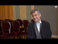 Ο Γεράσιμος Γεννατάς «Επί Σκηνής»: «Η θεατρική σκηνή είναι το καταφύγιο μας»