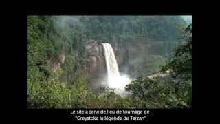 Les Chutes Dekom Nkam (Au Cameroun Afrique Centrale)