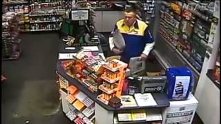 Sunoco clerk fights back against armed robber