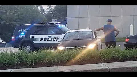Office Dennis Gale and K9 Officer Kodiak Traffic S...