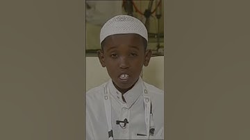 تلاوة خاشعة للقارئ الصغير عبدالله حسن من الصومال