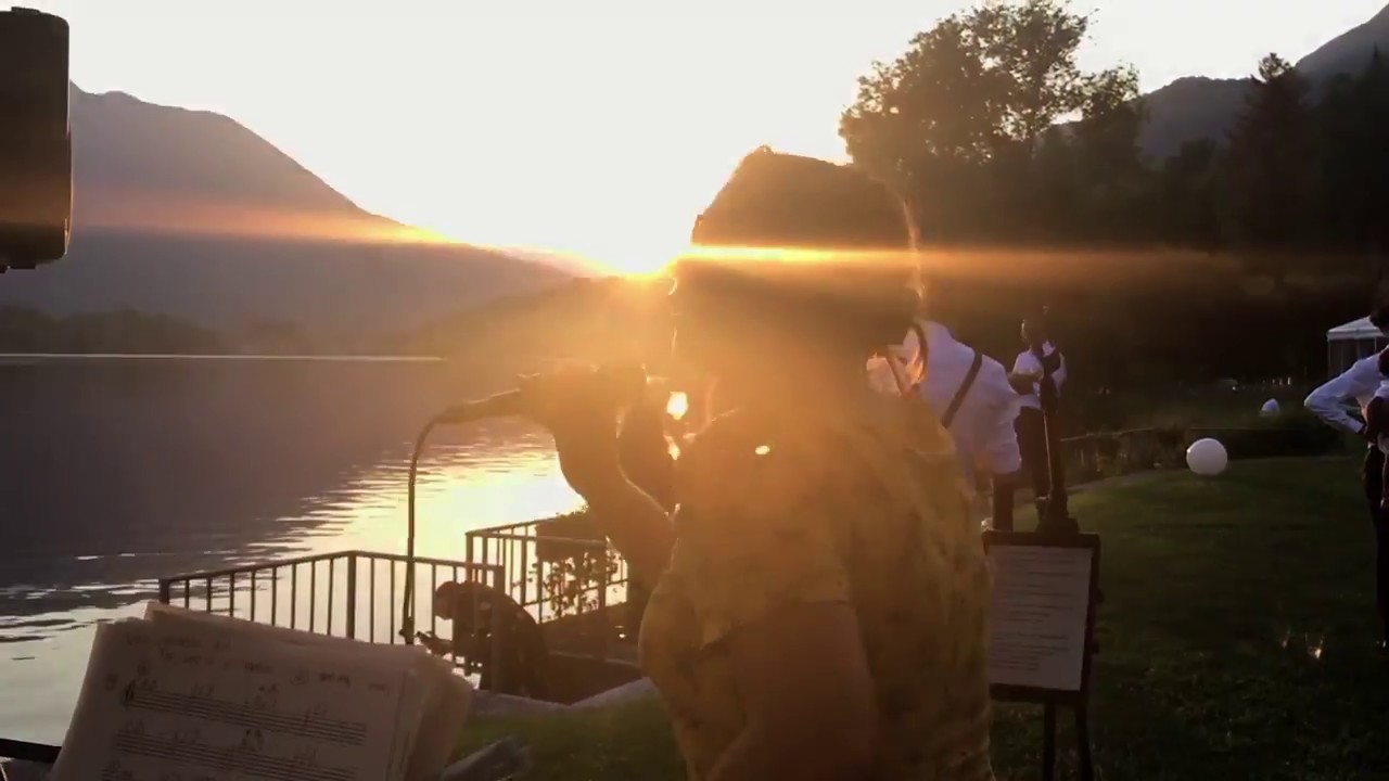 Ellynor and The RAZZLE DAZZLE Band Lady is a Tramp YouTube