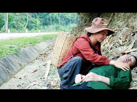 A secret is revealed after Zi Yan saves the mysterious man who...