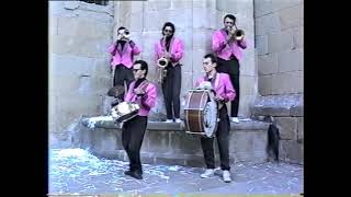 LA SIMFOROSA a sota del campanar de la catedral de Vic