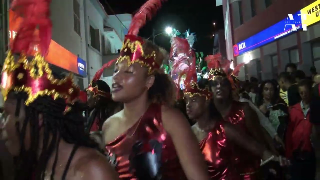 Brilho da Zona: Um desfile memorável com muita animação e cores vibrantes no Carnaval de São Nicolau