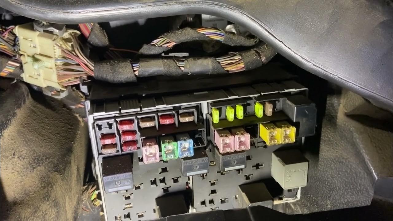 ford-transit-mk7-12v-cigarette-lighter-socket-fuse-location-youtube