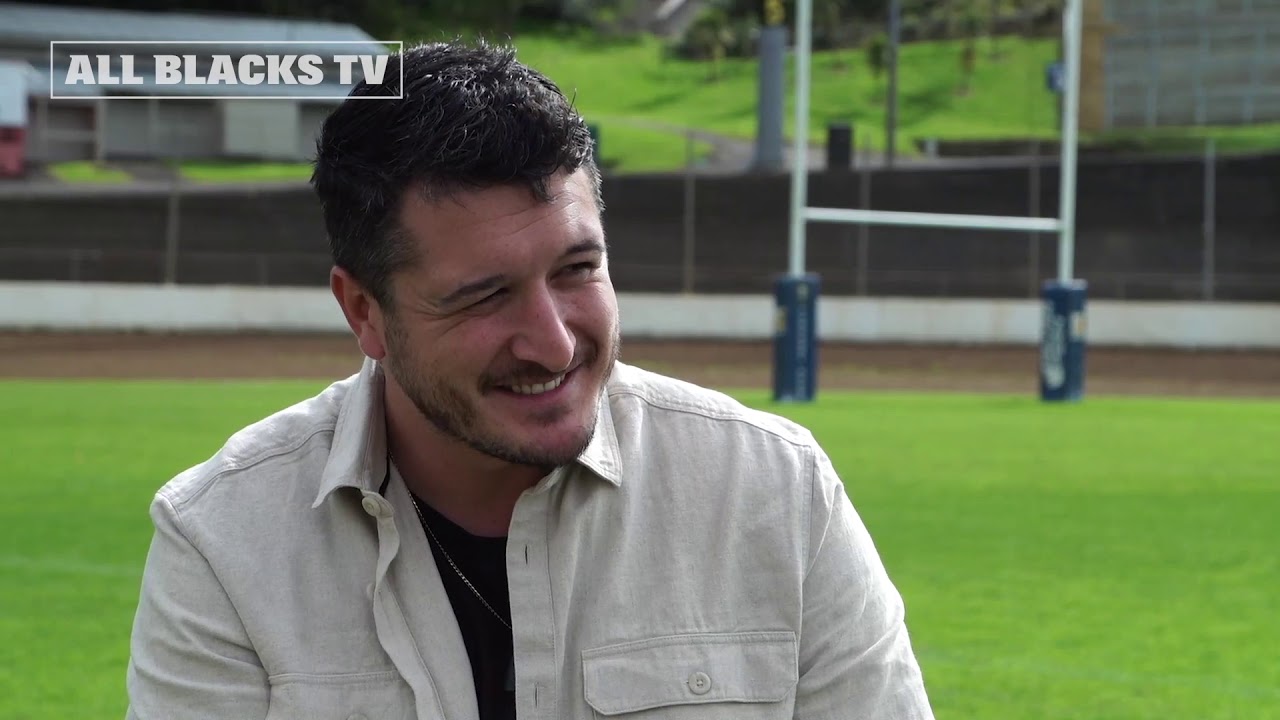 Matiu from SIX60 #BACKBLACK allianz seguros