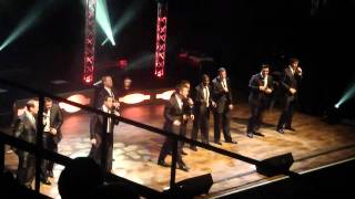 Straight No Chaser - Lion Sleeps Tonight